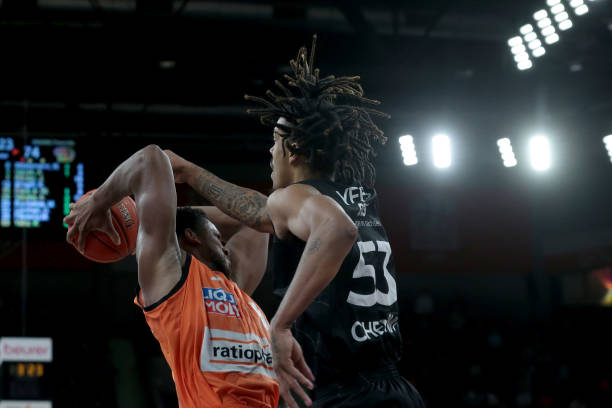 以自由身离 以自由身离